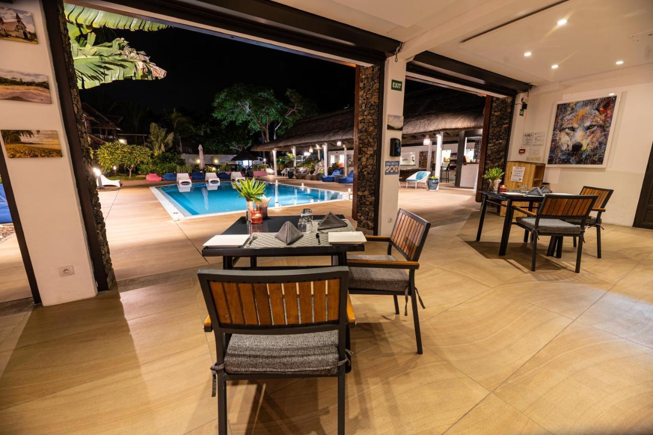 Toparadis Guest House Pereybere Beach Exterior photo