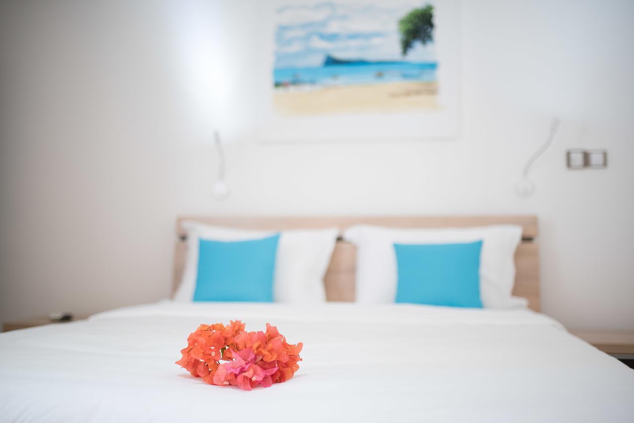 Toparadis Guest House Pereybere Beach Exterior photo
